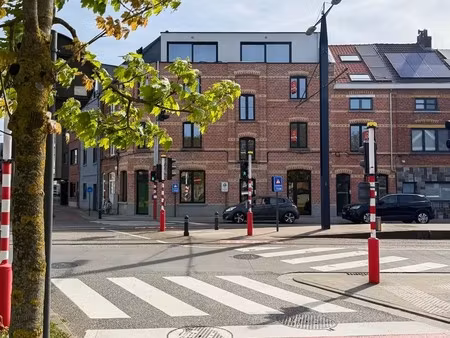 gerenoveerd  energiezuinig 2 slpk appartement met terras!