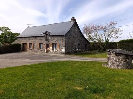 longère 165 m² hab - 5 chambres dont 3 au rdc - triple garage - 3380 m² terrain