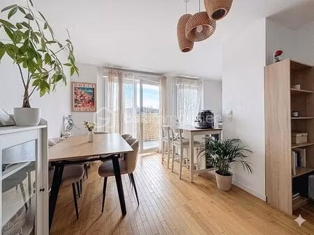 appartement de 77 m² à le mesnil-le-roi