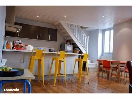 appartement t2 bis + 2 pièces en combles aménagées