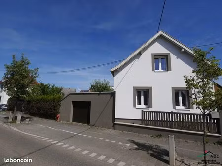 maison 5 pièces 93 m²