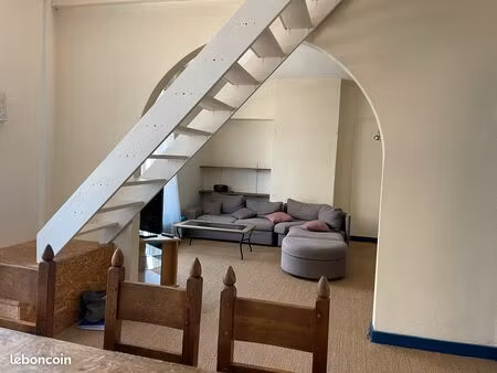 appartement meublé en duplex  3 chambres  2 sdb