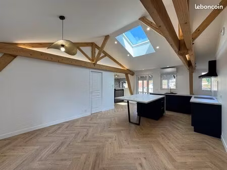 t3 rénové avec balcon