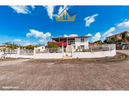 propriété 8 pièces 194 m²