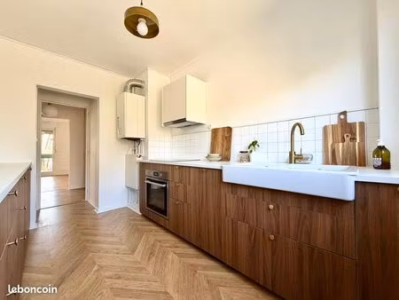 t3 entièrement rénové  avec balcon  nantes beaulieu