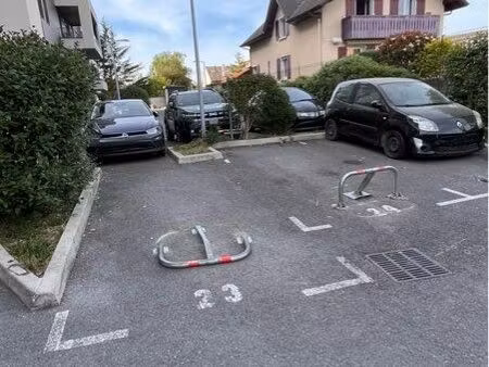 à louer place de parking - les pléiades - thonon