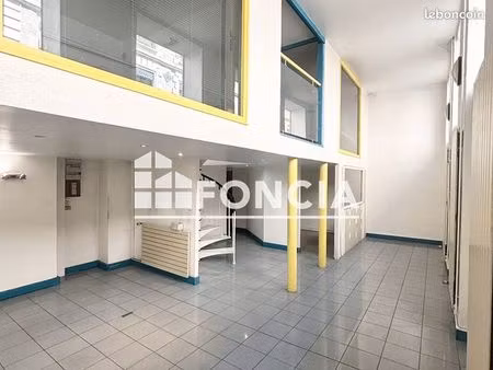 local commercial 3 pièces 91.17m² à louer 510 - st etienne 42000