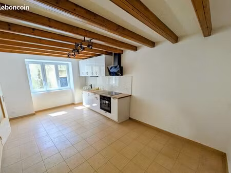 maison de village 75 m² – st barthélémy-le-plain – 2 chambres