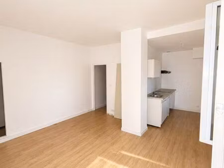 studio t1 renové avec parking