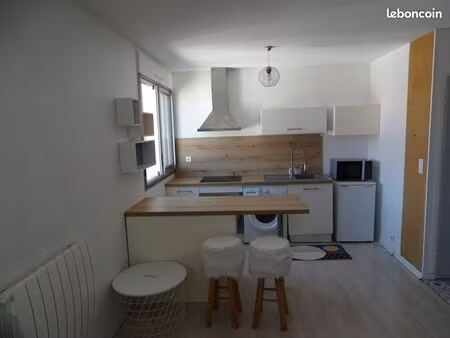 a louer - t1 meublé – 31 45 m² – résidence calme et sécurisée avec gardien/jardinier – lib