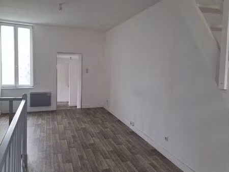 duplex lumineux t3 lys lez lannoy proche des commerces et commodités rue jules guesde