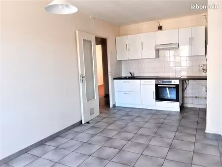 appartement 3 pièces 64 m²