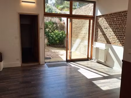 amiénoise quartier saint acheul 2db 4chbres jardin