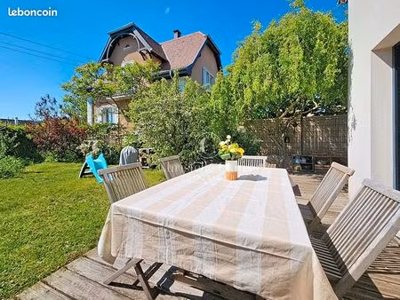 maison 6 pièces 125 m²