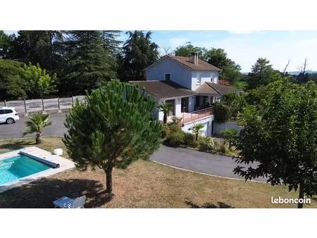 maison dans quartier recherché