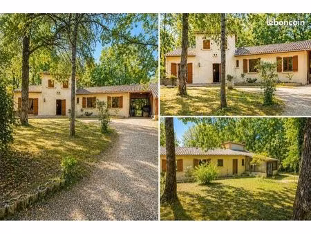 maison de 168 m2 avec dépendance