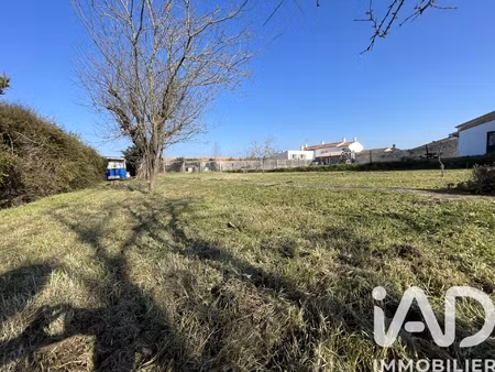 vente terrain à bâtir 714 m²