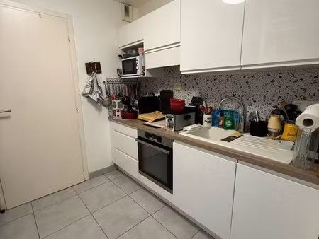 t2 climatisé avec terrasse