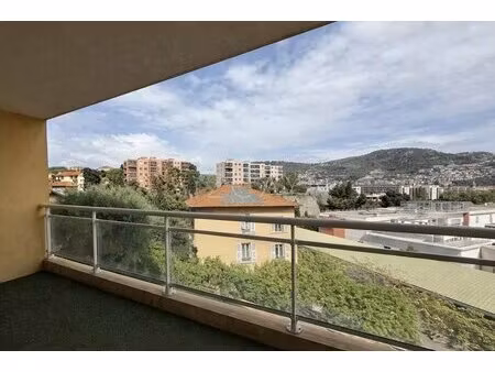 location appartement 2 pièces 49m² nice 06000