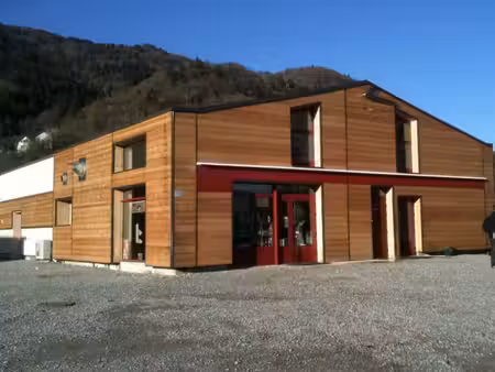 local commercial