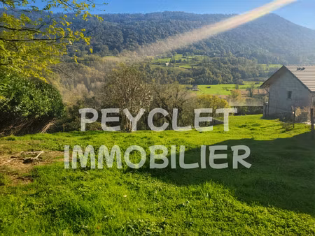 terrain entierement viabilise avec assainissement collectif - 761m²
