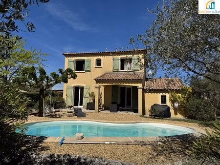 proche anduze villa contruite dans les années 2000 avec jardin très nagréable dans un joli