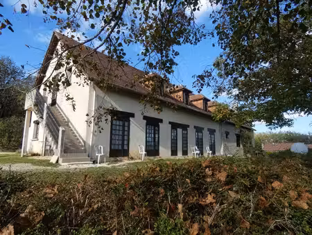 ensemble immobilier de caractère en dordogne - grands espaces