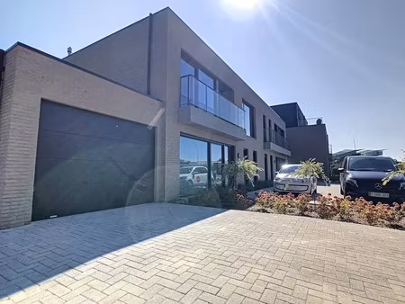 appartement te koop in hoogstraten met 1 slaapkamer
