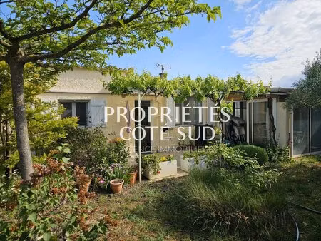 maison plain-pied vue ventoux 30 mn gare tgv avignon