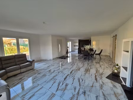 vente maison 4 pièces 122 m² à saint-brice (16100)  275 000 €