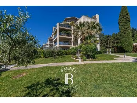 aix en provence - centre ville a pied - calme -78 m² - 2 chambres - terrasse - garage -...