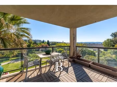 aix en provence - centre ville a pied - calme -78 m² - 2 chambres - terrasse - garage -...