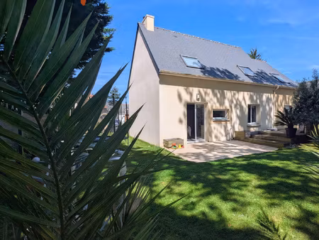 maison familiale 4 chambres et bureau
