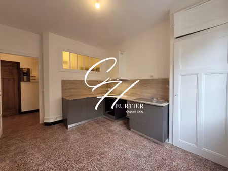 location appartement 1 pièce 40 m² à grenoble (38000)