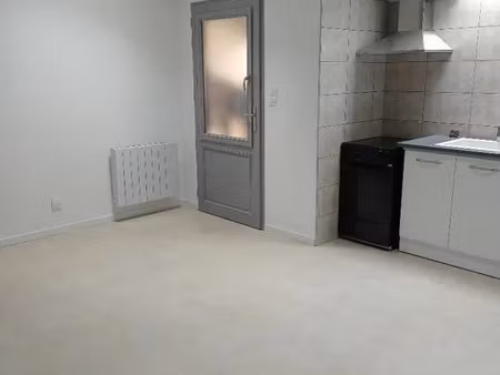 location maison 3 pièces 65 m² à guîtres (33230)