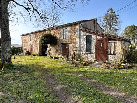 vente maison 4 pièces  129.90m²  samonac