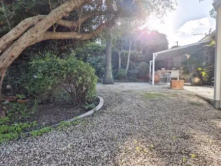 vente maison 7 pièces 200 m² hyères (83400)