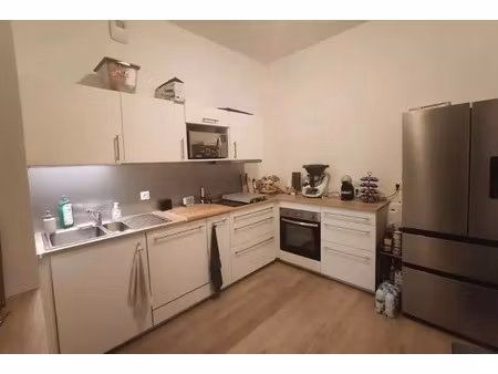 location appartement 4 pièces 83 m² à bordeaux (33000)