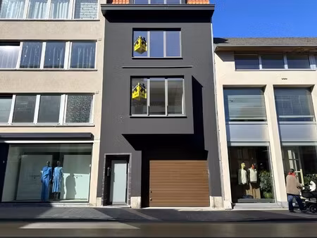 gerenoveerd duplex appartement nabij de smedenpoort