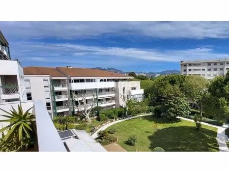 t2 57 m² – résidence seniors avec services – marseille 8ᵉ