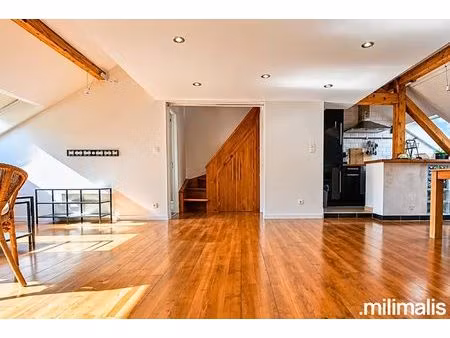 metz proximité gare dernier étage avec stationnement