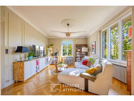 maison bourgeoise rénovée dans son écrin de verdure