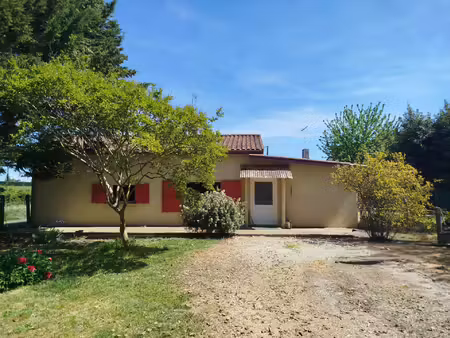 maison de campagne avec jardin et garages - 33790 massugas
