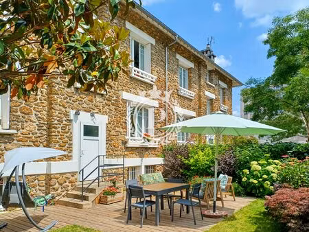 maison proche centre ville et gare 5mins a pied