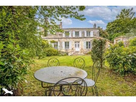 vente maison à melle (79500) : à vendre / 257m² melle