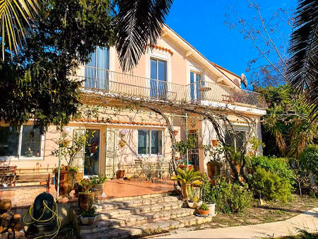 vente maison 6 pièces  171.33m²  sète