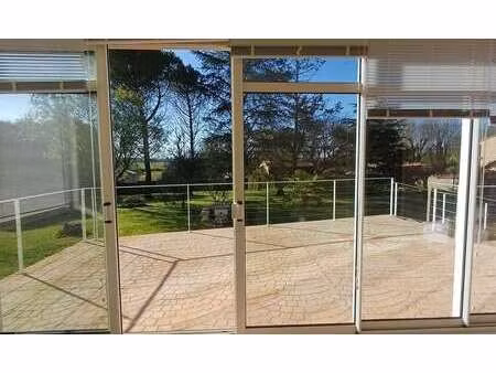 vente maison à angoulême (16000) : à vendre / 149m² angoulême