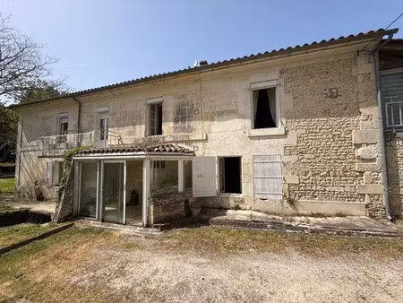 vente maison 7 pièces 175 m² à criteuil-la-magdeleine (16300)  317 700 €