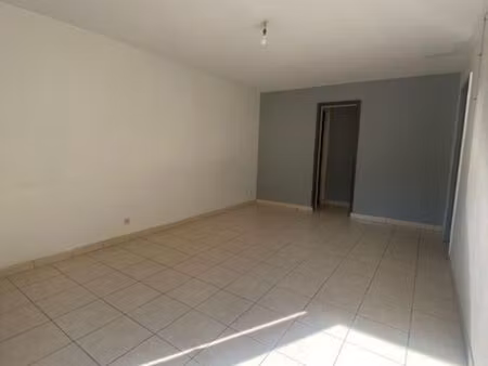location appartement 1 pièce  40.81m²  la rochelle