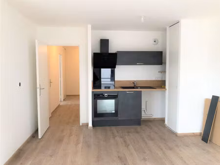 location appartement 3 pièces  60.00m²  chambray